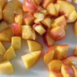 Semifreddo con macedonia di frutta