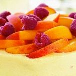 Semifreddo con macedonia di frutta
