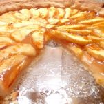 Torta di mele alle albicocche