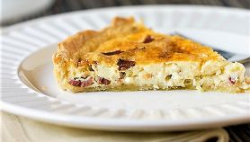 Torta di orzo, robiola e tarassaco