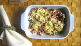 Uova strapazzate con pomodori secchi e salame