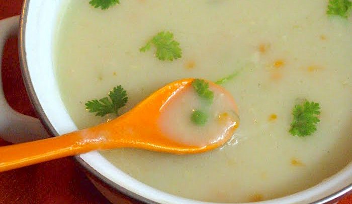 Zuppa d'avena con porro e carote