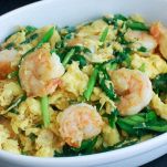 Zuppa di cavolo cinese e gamberetti