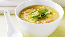 Zuppa di granchio e mais