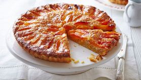 Ricetta crostata di albicocche e mandorle