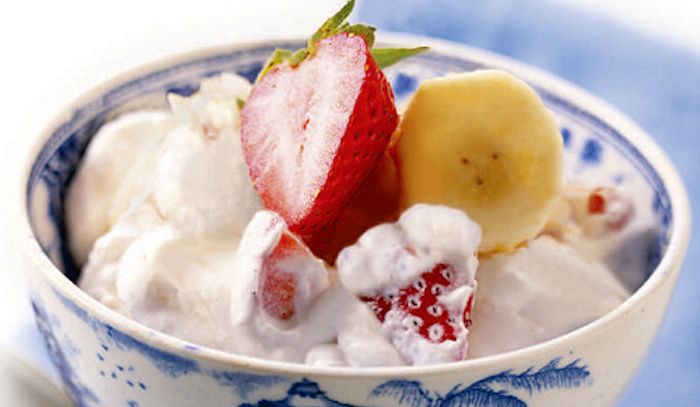 Insalata di frutta allo yogurt