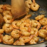 Insalata di gamberi, cannellini e menta