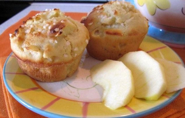 Muffin con mele e noci
