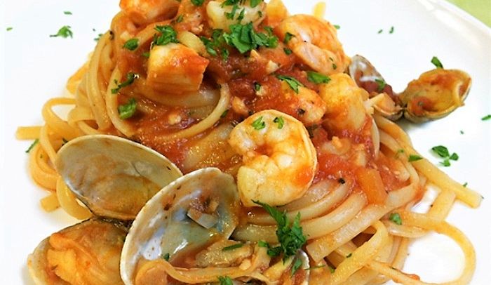Ricetta Spaghetti allo scoglio - Le Ricette di Buonissimo