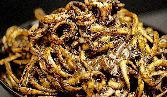 Tagliolini al nero di seppia