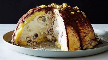 Panna, cioccolato e canditi per il dolce più buono di Pasqua