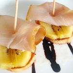 Bruschetta con carpaccio di pesce spada