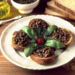 Crostoni con le acciughe