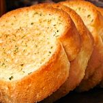 Crostoni con pomodorini