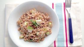 Farro rucola e pere con gorgonzola e mele