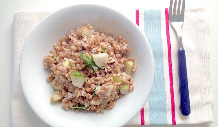 Farro rucola e pere con gorgonzola e mele