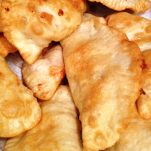 Panzerotti con le uova alla barese