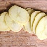 Patate in tegame alle noci