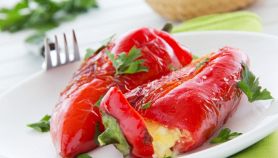 Peperoni ripieni di feta