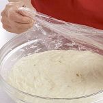 Pizza con zafferano e frutti di mare