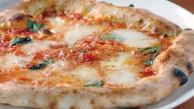 Pizza margherita