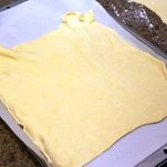 Schiacciata con i peperoni e pecorino