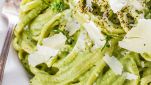 Tagliatelle agli spinaci: condimento con salsa