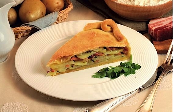 Torta farcita alle patate