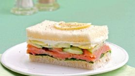 Tramezzini con trota salmonata
