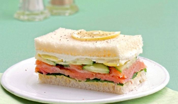 Tramezzini con trota salmonata