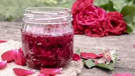 Marmellata di petali di rosa