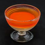 Bicchiere con deliziosa gelatina di pomodori