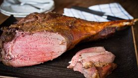 Coscia di cervo arrosto