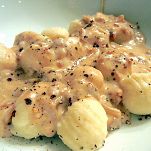 Gnocchi con crema di noci