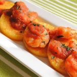 Medaglioni di polenta ai frutti di mare