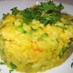Risotto giallo ai formaggi con asparagi