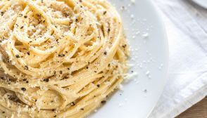 Spaghetti cacio e pepe