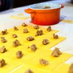 Cappelletti in brodo