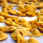 Cappelletti in brodo