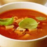 Minestra con pasta e pomodori