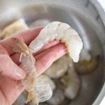 Spiedini di gamberi e totani