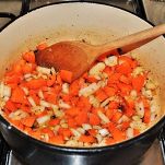 Coniglio con fichi e spezie