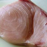 Spiedini di pesce con rosmarino e bacon