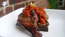 Agnello con pomodori secchi