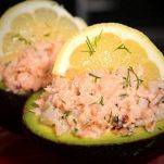 Avocado al salmone