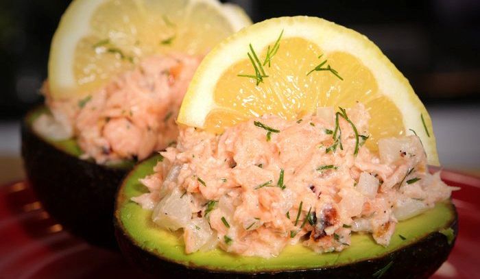 Avocado e salmone