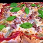 Pizza alla salsiccia