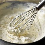 Rotolo svizzero alla crema e alle nocciole