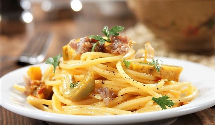 Spaghetti salsiccia e zafferano