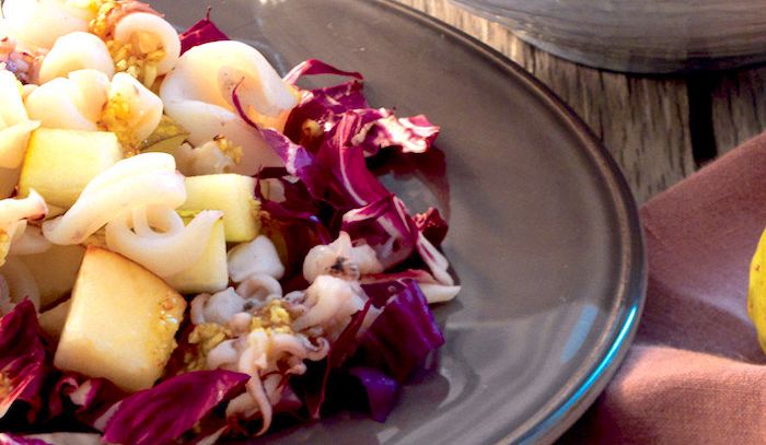 Calamaretti e radicchio